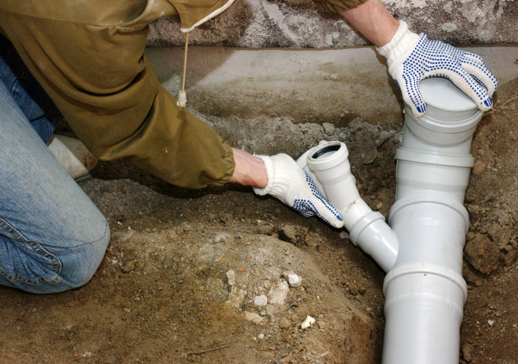 common causes of clogged sewer lines